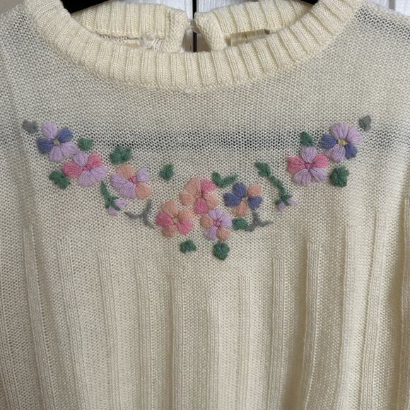 Vintage 60s 70s Dayne Taylor Vintage Floral Embroidered Crew Neck Knit Sweater - Picture 3 of 7